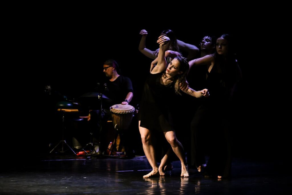 Human/Machine_Dance Crew Teatro Vittoria Torino
